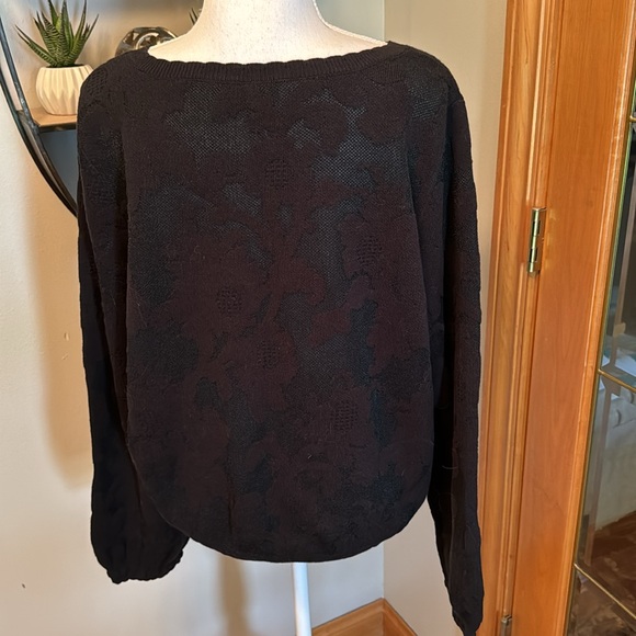 The Limited Black Crew Sweater - Picture 3 of 5